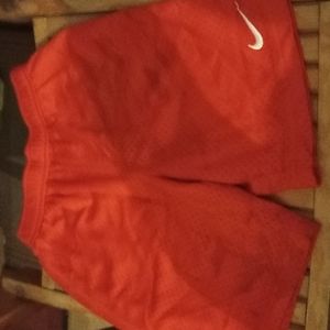 7/8 Nike red gym Short